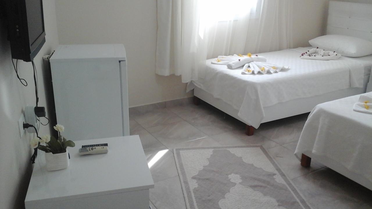 Vira Hotel Далян Екстериор снимка